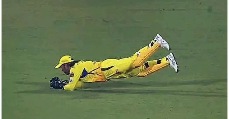 MS Dhoni taking a diving catch in IPL 2024 match against GT