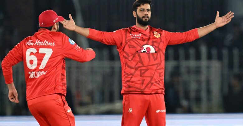 Imad Wasim celebrating after taking a wicket in PSL Final for Islamabad United against Multan Sultans 2024