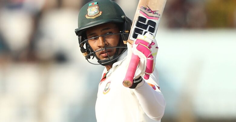 Mushfiqur Rahim celebrating his half-century in a Test match