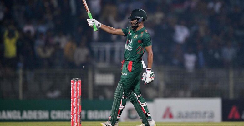 Shanto played his part in a vital 59-run stand