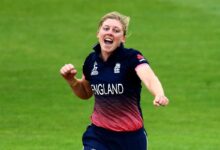 Heather Knight celebrating after taking a wicket in a T20 match