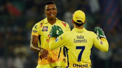 Ngidi celebrating wicket with MS Dhoni in IPL