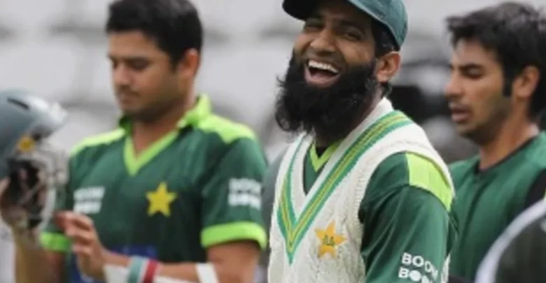 Mohammad Yousuf announces his resignation from the Pakistan selection committee.