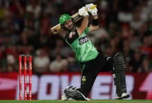 Glenn Maxwell celebrates his unbeaten 76-run knock as Melbourne Stars secure a playoff spot in BBL 2025.