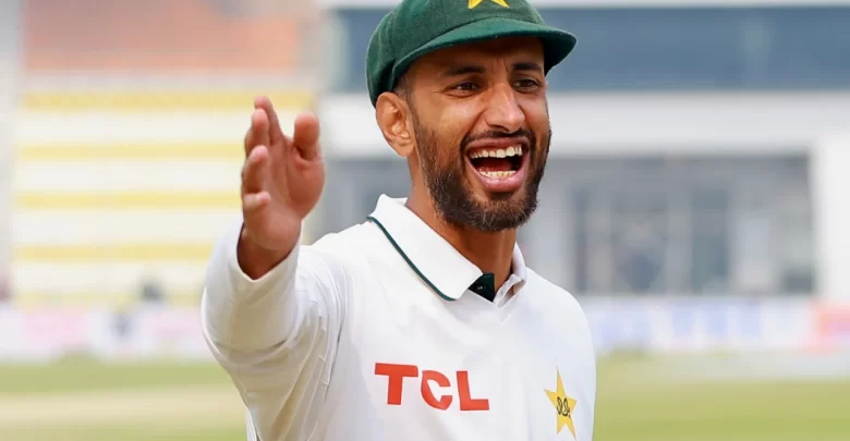 Shan Masood signs an all-format contract with Leicestershire for the 2025 season