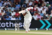 kl rahul batting against england in india’s second innings during leeds test