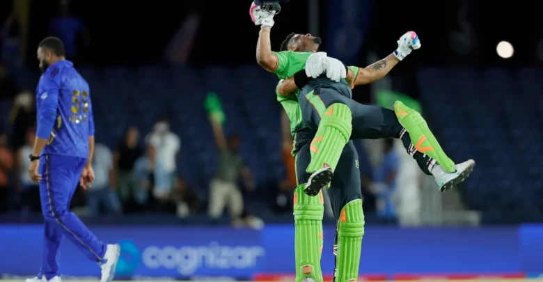 shimron hetmyer hits last ball six to win match for seattle orcas
