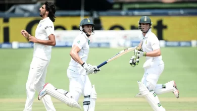 faf du plessis playing a gritty knock against india in johannesburg test