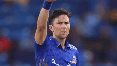 trent boult celebrates after early wickets against la knight riders