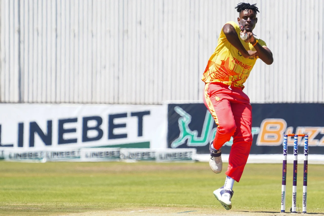richard ngarava returns from injury for zimbabwe’s t20i tri-series squad