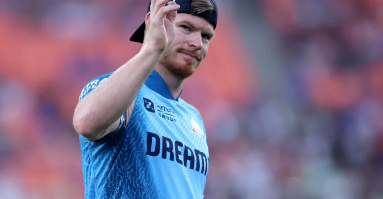 glenn phillips walks off field after injury in zimbabwe tour