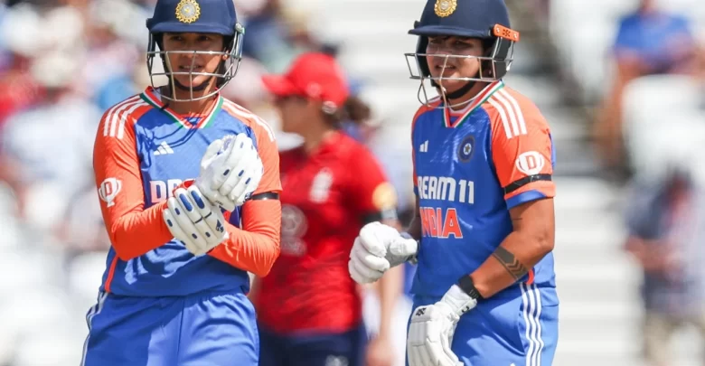 smriti mandhana celebrates india’s win at lord’s in women’s odi match