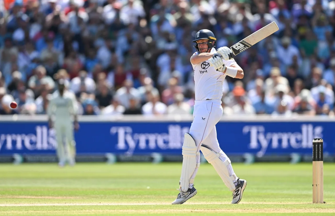 jamie smith raises bat after scoring record test century against india