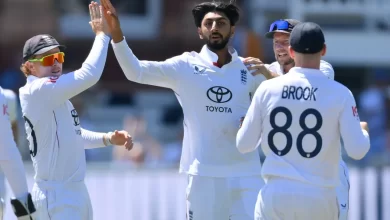 shoaib bashir sustains finger injury attempting caught and bowled against jadeja