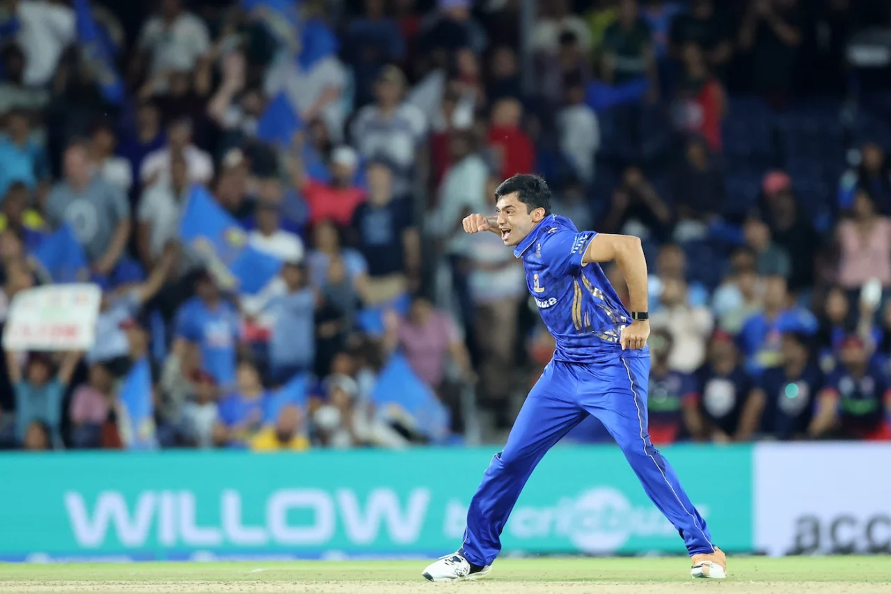 rushil ugarkar bowls decisive final over in mlc 2025 final for mi new york