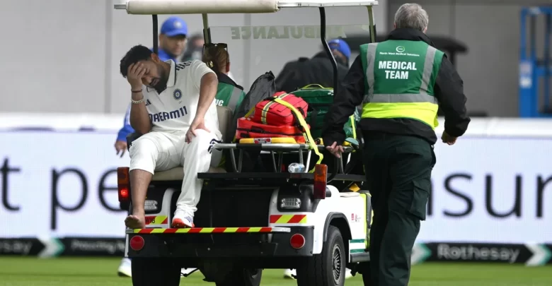rishabh pant taken off the field on a buggy after painful foot injury against england