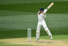 cheteshwar pujara batting during india vs australia test series 2018