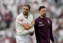 chris woakes ruled out of oval test due to shoulder injury