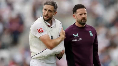 chris woakes ruled out of oval test due to shoulder injury