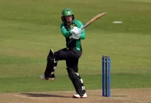 danni wyatt-hodge plays a match-winning half-century for southern brave against birmingham phoenix